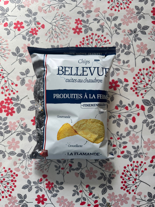 Chips finement salé